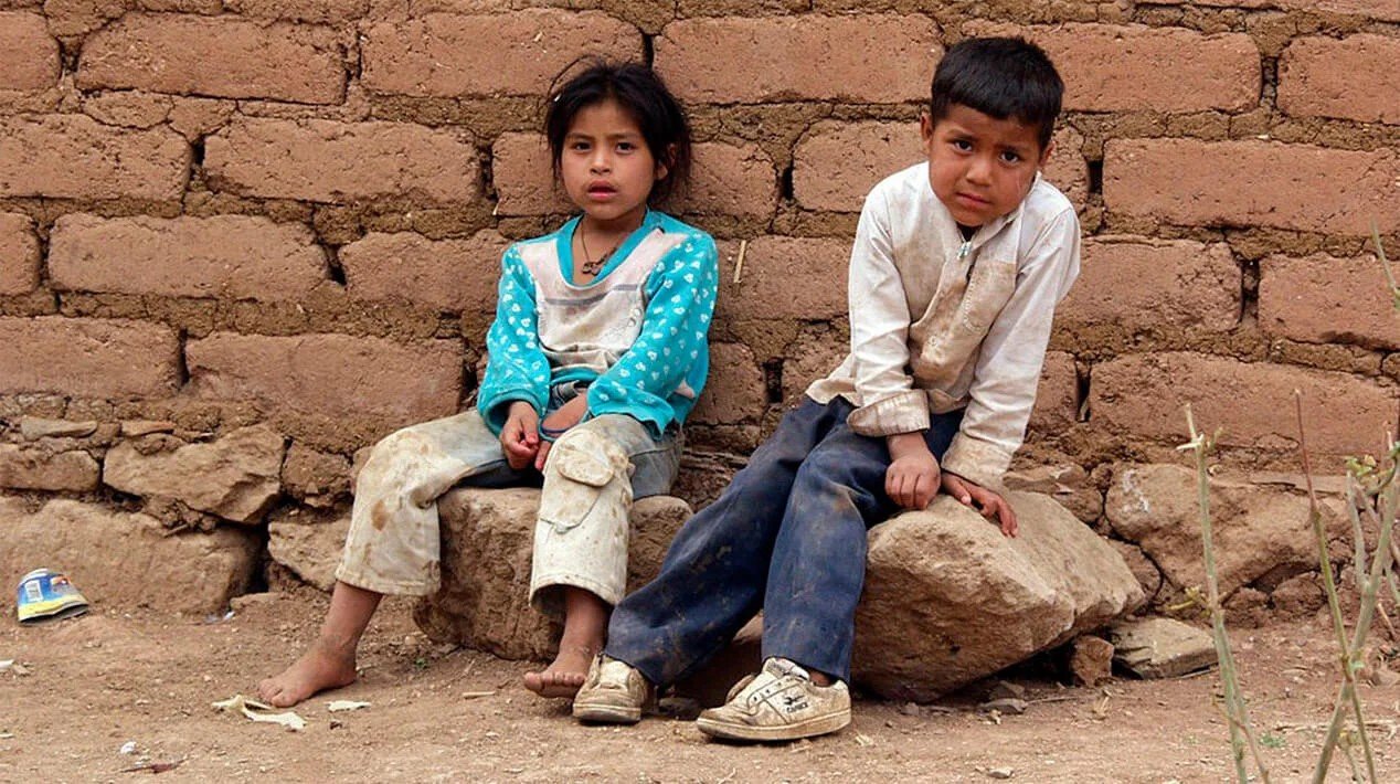 ▷ Cómo tu Ropa puede Traer Sonrisas a los Niños Necesitados